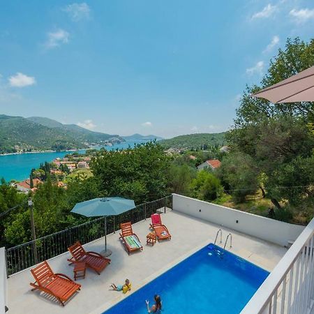 Villa Belvedere Затон Екстериор снимка