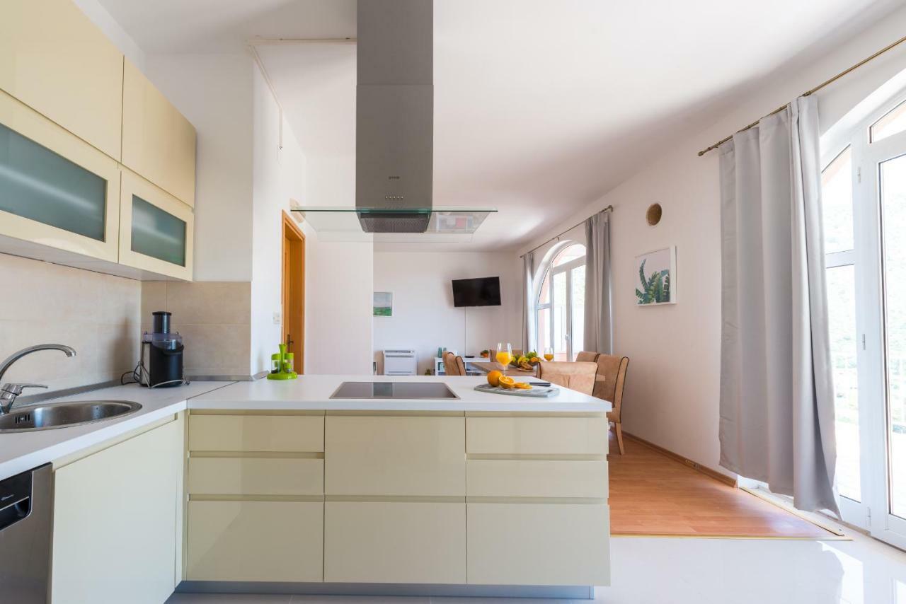 Villa Belvedere Затон Екстериор снимка