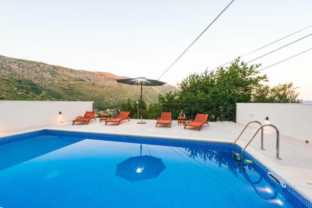 Villa Belvedere Затон Екстериор снимка