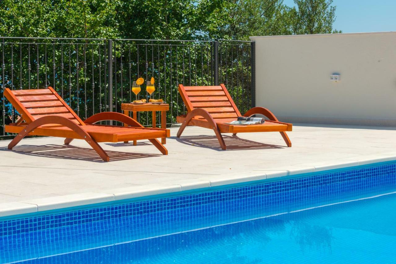 Villa Belvedere Затон Екстериор снимка